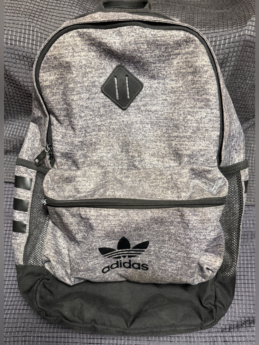 adidas | Men’s/Unisex Onix Gray and Black Jersey Base Backpack